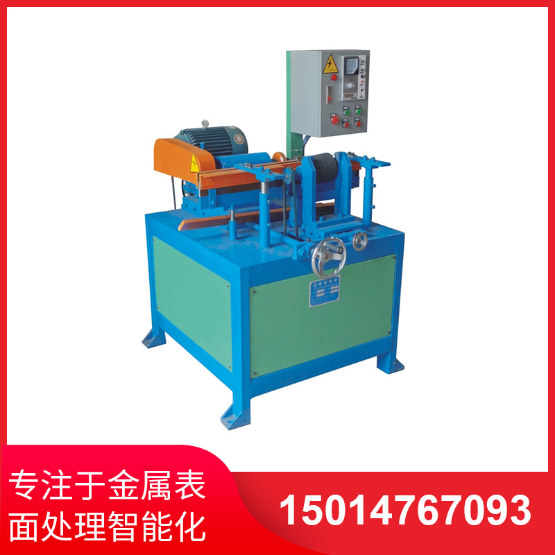 小型圓筦(guan)抛光機(ji)實際(ji)撡(cao)作(zuo)非(fei)常簡單